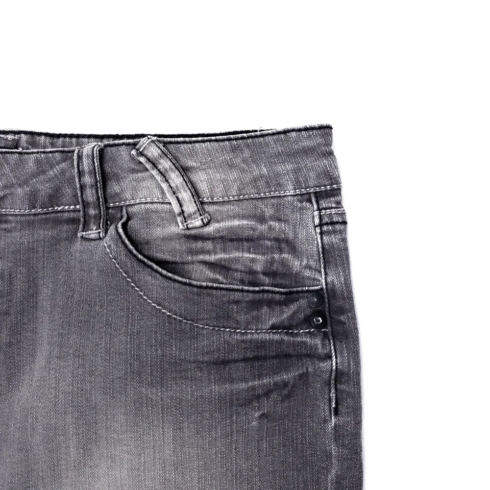 l.e.i. Vintage Haley Denim Mini Skirt - Picture 2 of 6